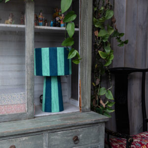 Menta – Petróleo oscuro – vista 2