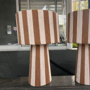 Crema – castaño – vista 2