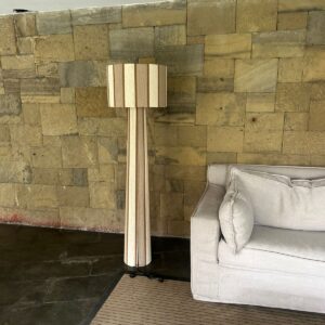 Crema - castaño - madera